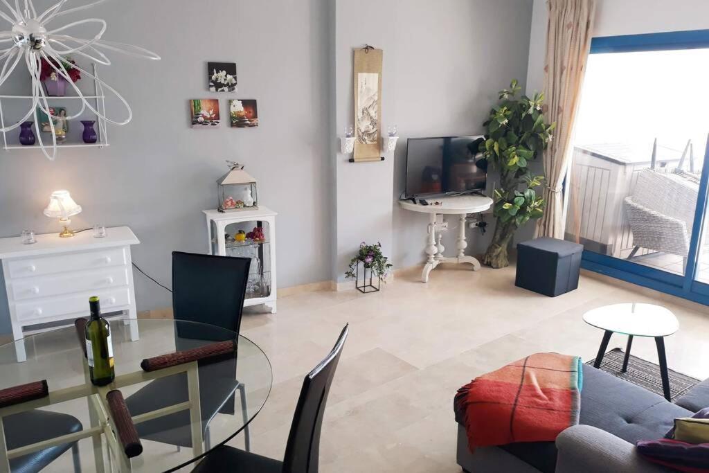 Beautiful Apartment In Duquesa Suites And Gardens Castillo de Sabinillas Bagian luar foto
